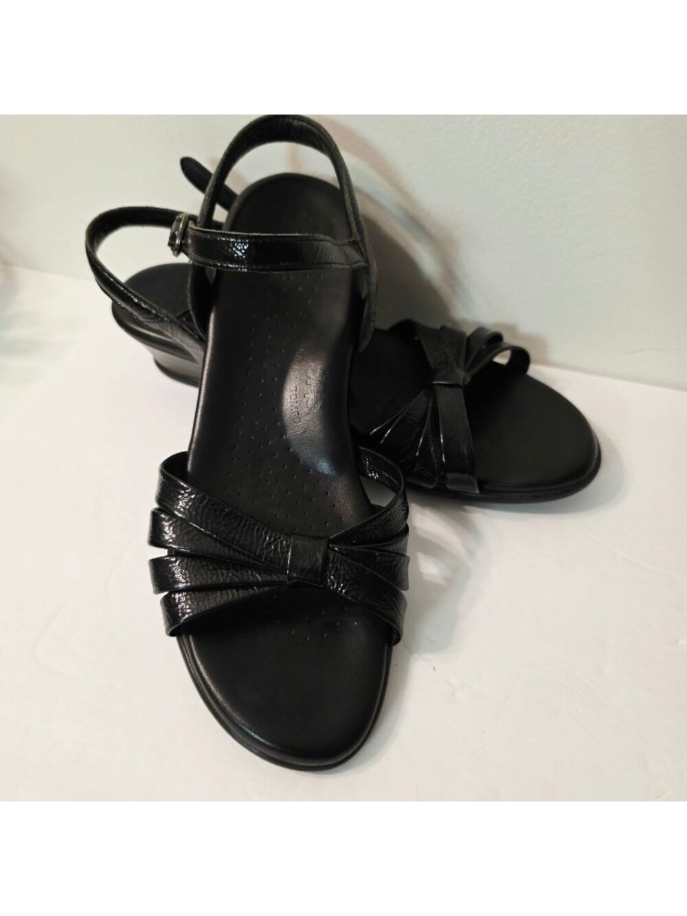 SAS Strippy Quarter Strap Black Wedge Sandal Sz 8 Minimalist Casual